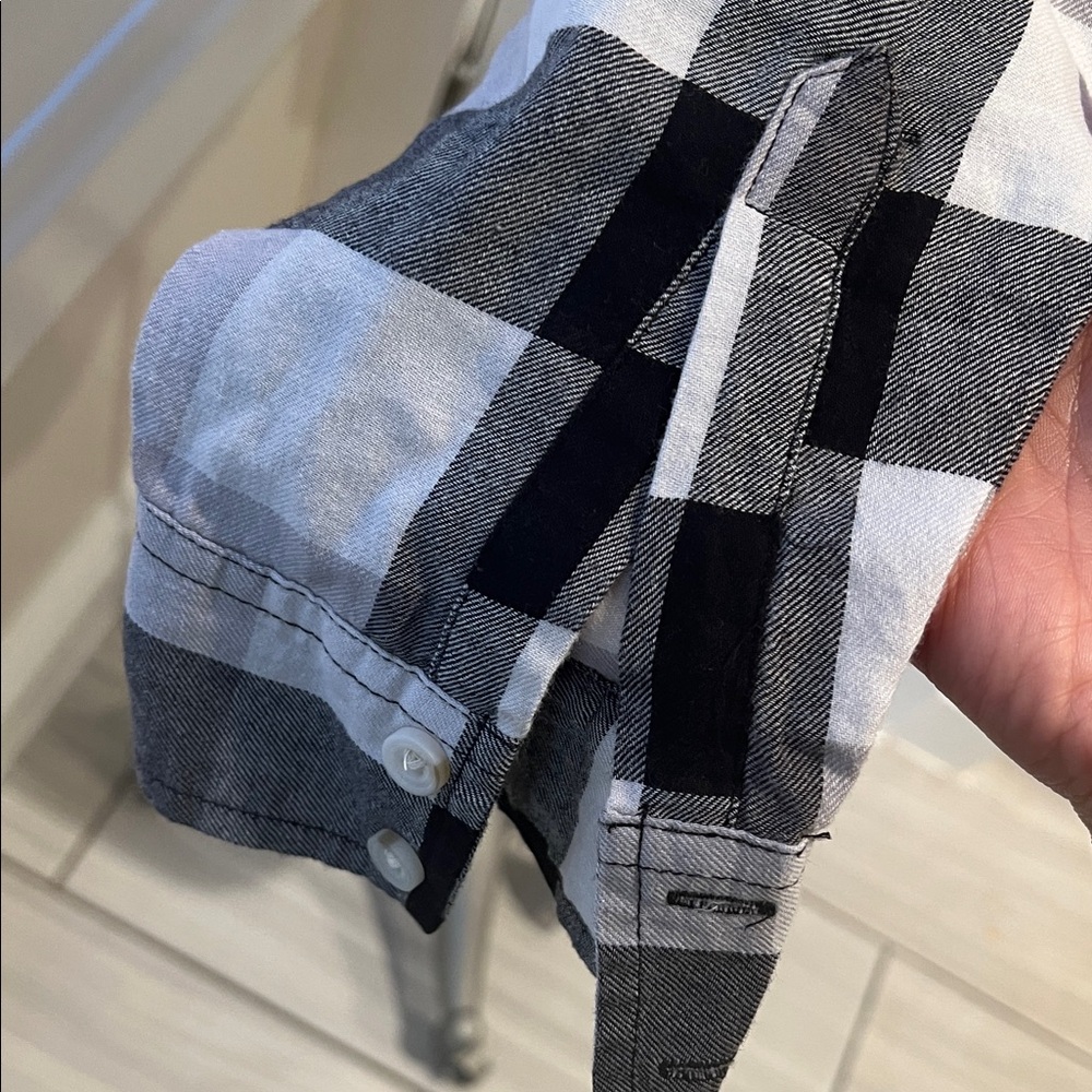 Black & White Check Button-Down Shirt - Picture 3 of 5